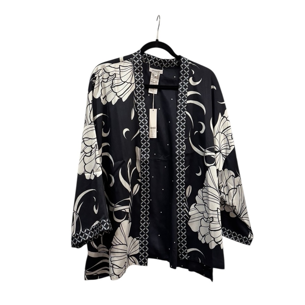 NWT Chico’s Navy White Covering Ruana Short Kimono Women’s Sz L/XL - Picture 2 of 11